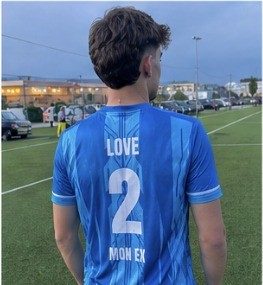 Yohann B. avec son maillot Phuket Island